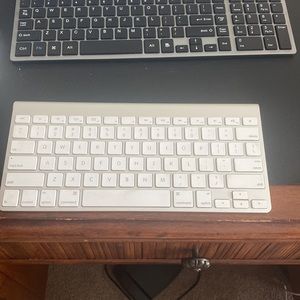 Apple Wireless Keyboard